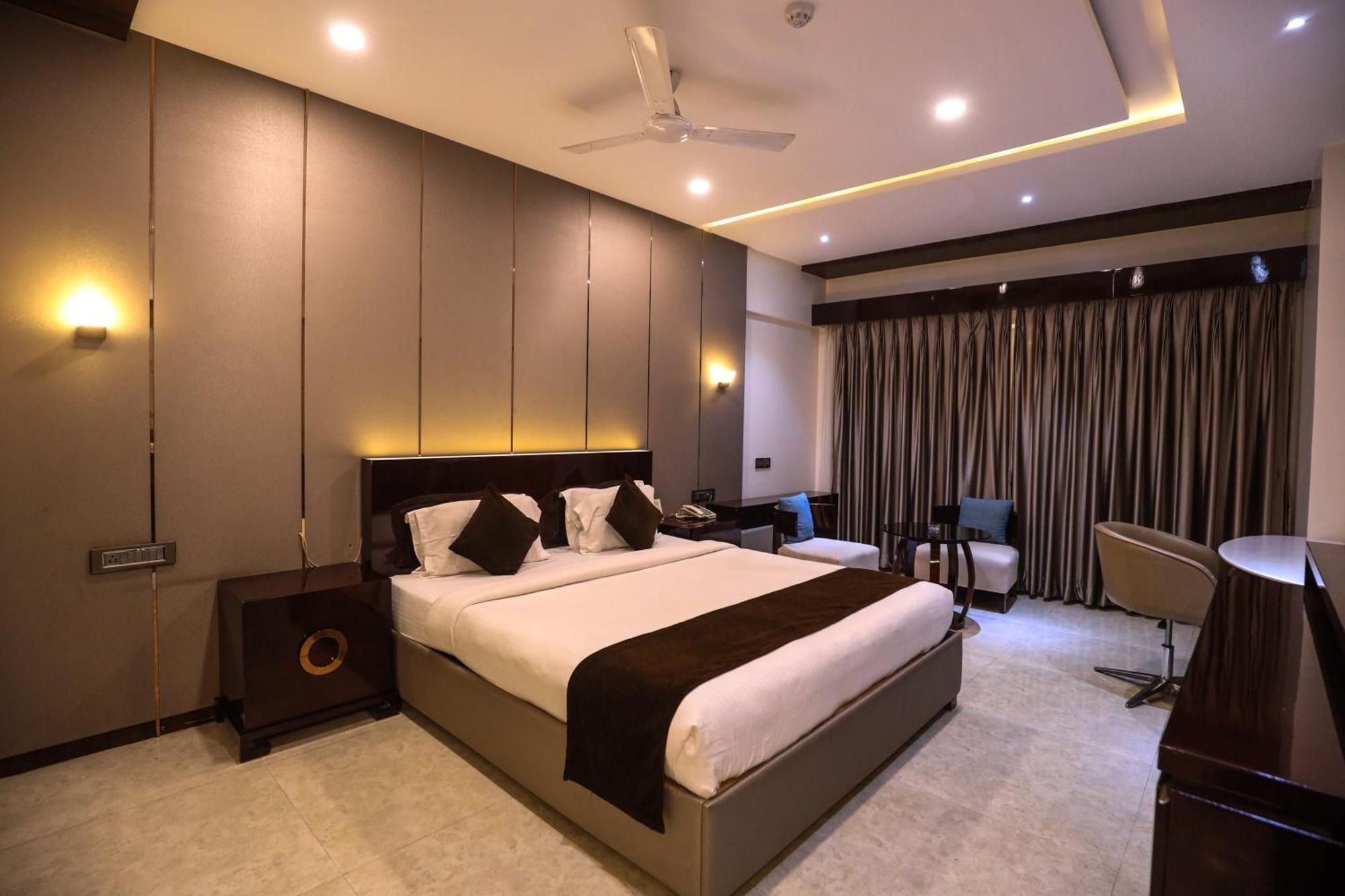 Hotel Atithi, Aurangabad Luaran gambar